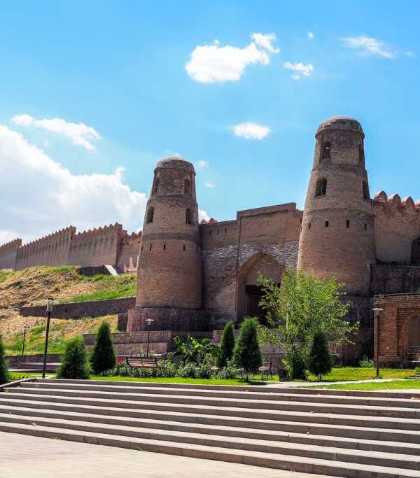Hisor Fortress