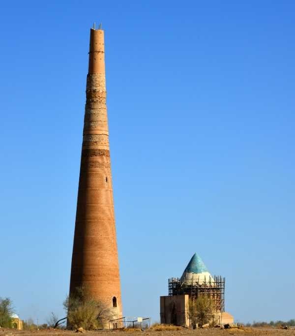 Kutlug Timur Minaret
