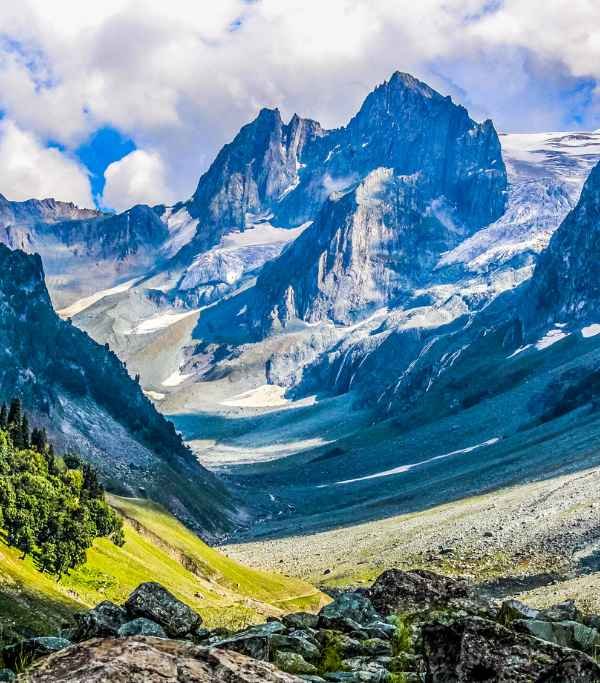 Thajwas Glacier Sonamarg
