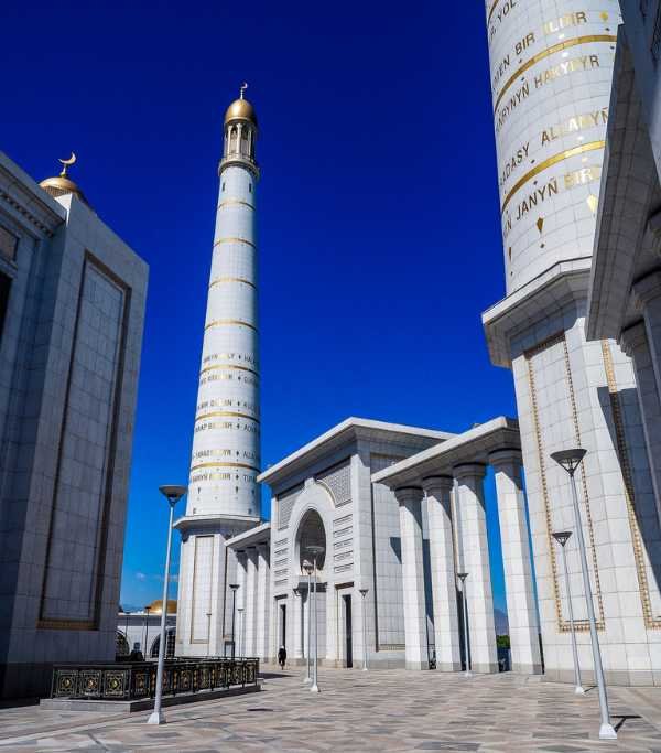 Turkmenbashi Ruhy Mosque