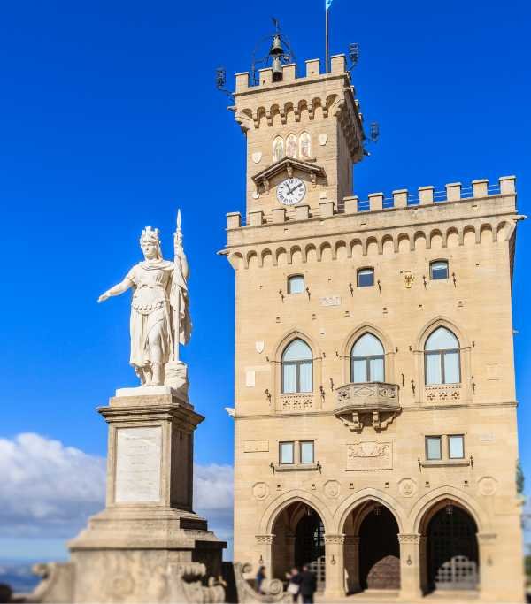 Piazza Della Libertà