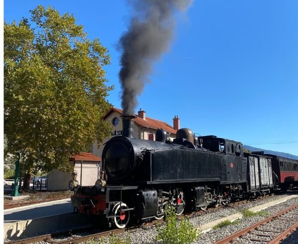 Victorian Steam Railway Cherry Tree Hill