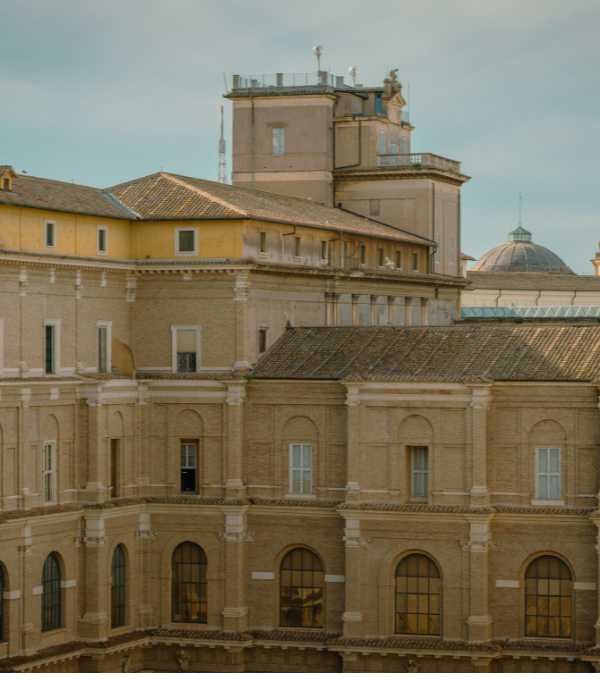 Apolistic Palace